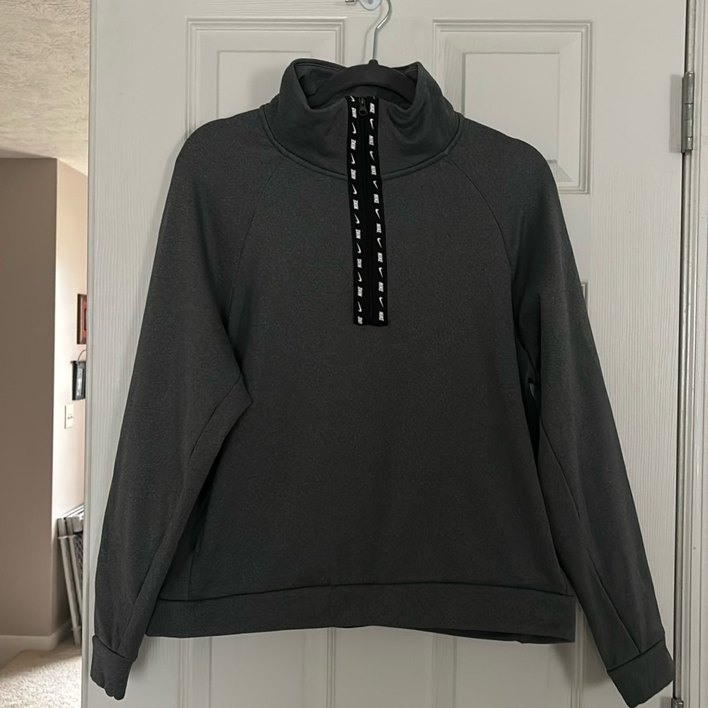 Women’s medium Nike quarter zip